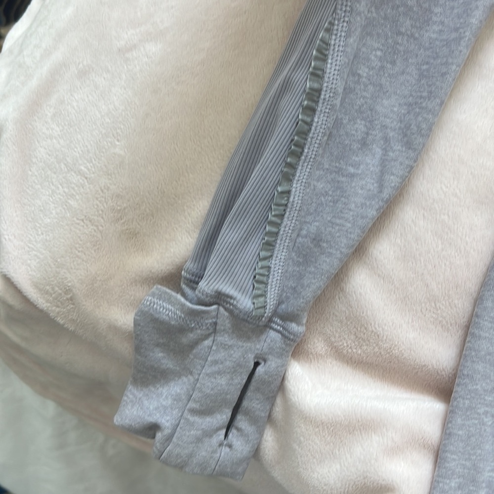 Lululemon Jacket - Picture 2 of 5